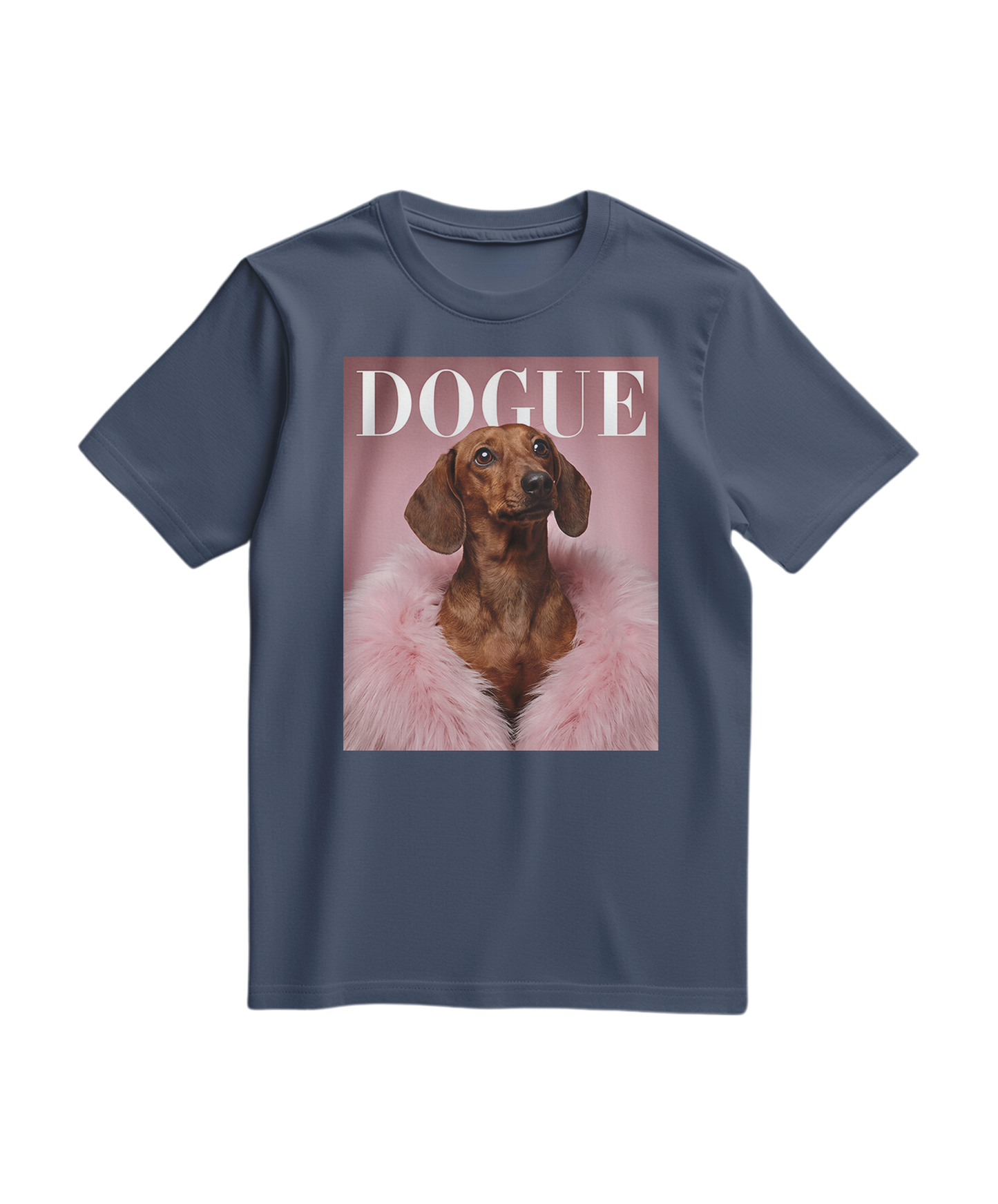 Camiseta azul escura com estampa de Dachshund e design da marca Camalestore, vista frontal.
