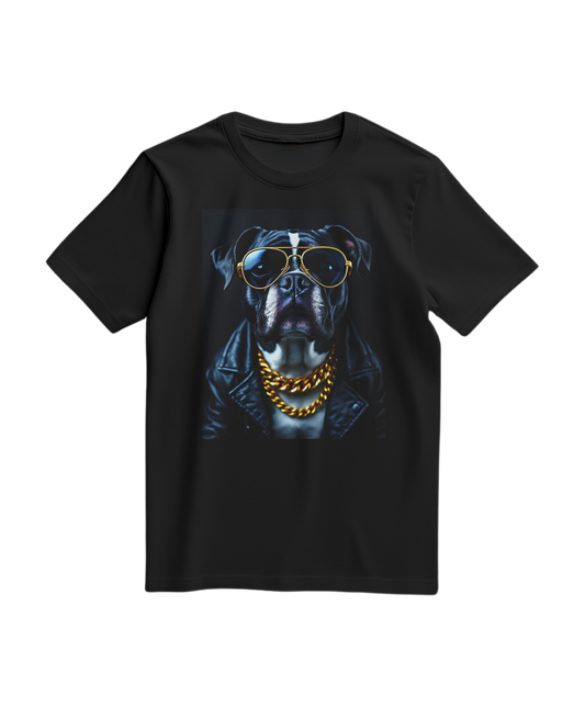 T-shirt preto da Camalestore com design "Golden Rocker" visível na frente, tecido de algodão confortável e de corte casual.