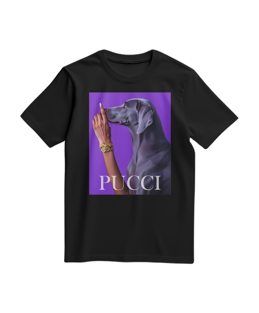 Camiseta Pucci Violet da Camalestore, t-shirt azul com estampa colorida, vista frontal, tecido de algodão confortável.