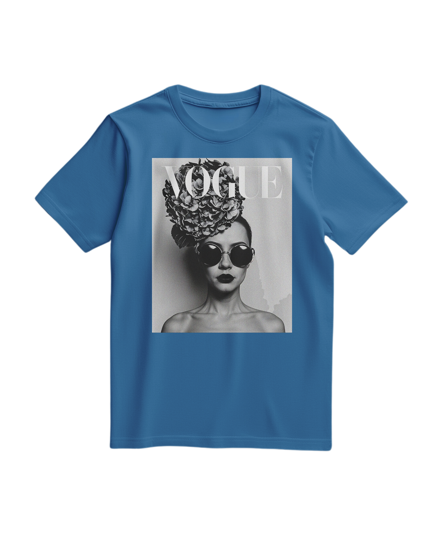 Camalestore camiseta floral preta com detalhes em azul claro, tecido leve e confortável, exibe estampa floral elegante.