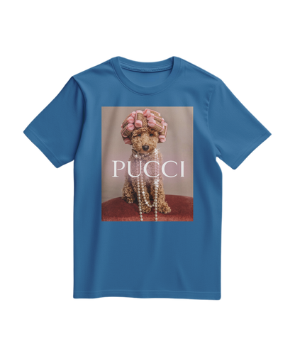 Camalestore T-shirt Poo Glam azul royal claro, com estampa divertida, tecido confortável e ajuste casual.