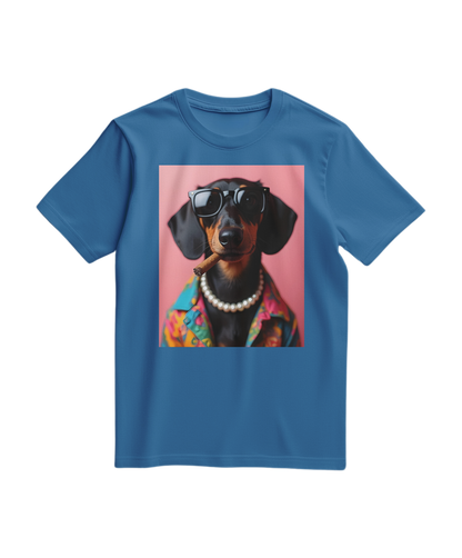 Camiseta azul royal com estampa de Dachshund fumando, camiseta casual da marca Camalestore, vista frontal.