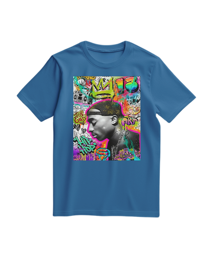 Camiseta Graffiti Crown da Camalestore em azul claro, com estampa de coroa artística e estilo casual para homens e mulheres.