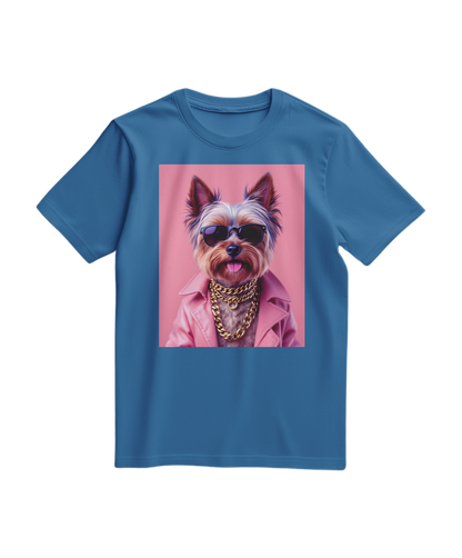 Camiseta azul royal com estampa de rua de um Yorkie, estilo street icon, da marca Camalestore, vista frontal.