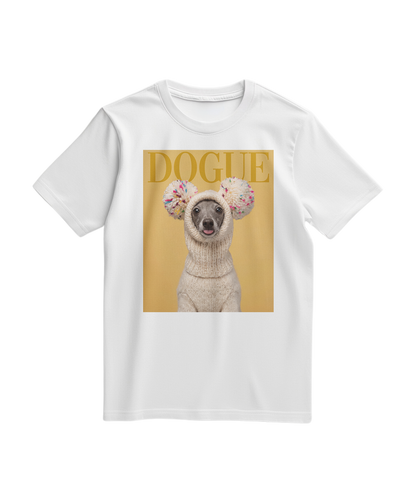 T-shirt branca Camalestore com estampa de cachorro Dogue Balaclava, tecido confortável e design casual para uso diário.