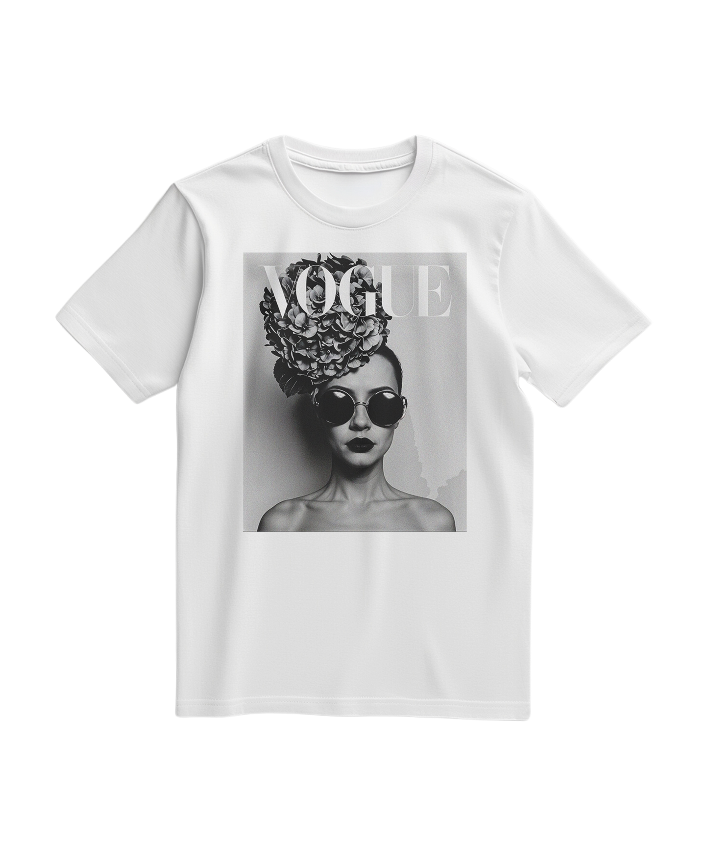Camalestore camiseta floral preta com detalhes em branco, estilo casual, vista frontal em fundo branco.