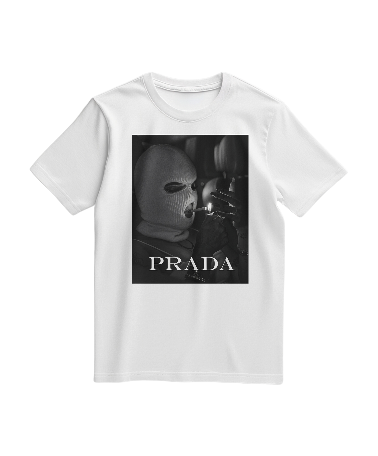 Camiseta branca Urban Rebel da Camalestore, vista frontal com design urbano e estilo casual, tecido confortável e de alta qualidade