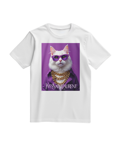 Camiseta branca Feline Drip da Camalestore, t-shirt de algodão com estampa de felino e detalhes de gotas de tinta.