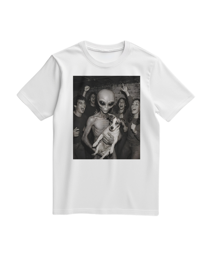 T-shirt Cosmic Guest