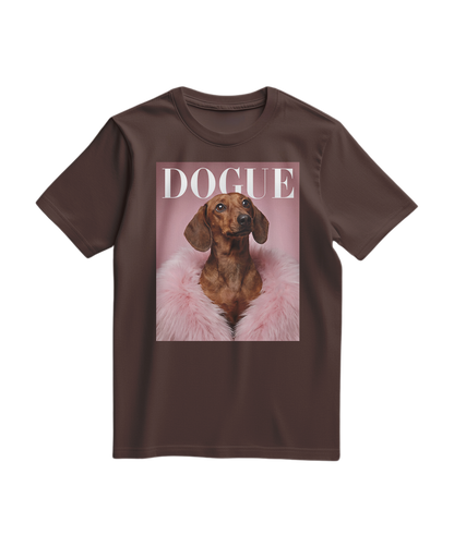 Camiseta marrom Dachshund Muse da Camalestore, camiseta de algodão com estampa de cachorro salsicha, vista frontal.