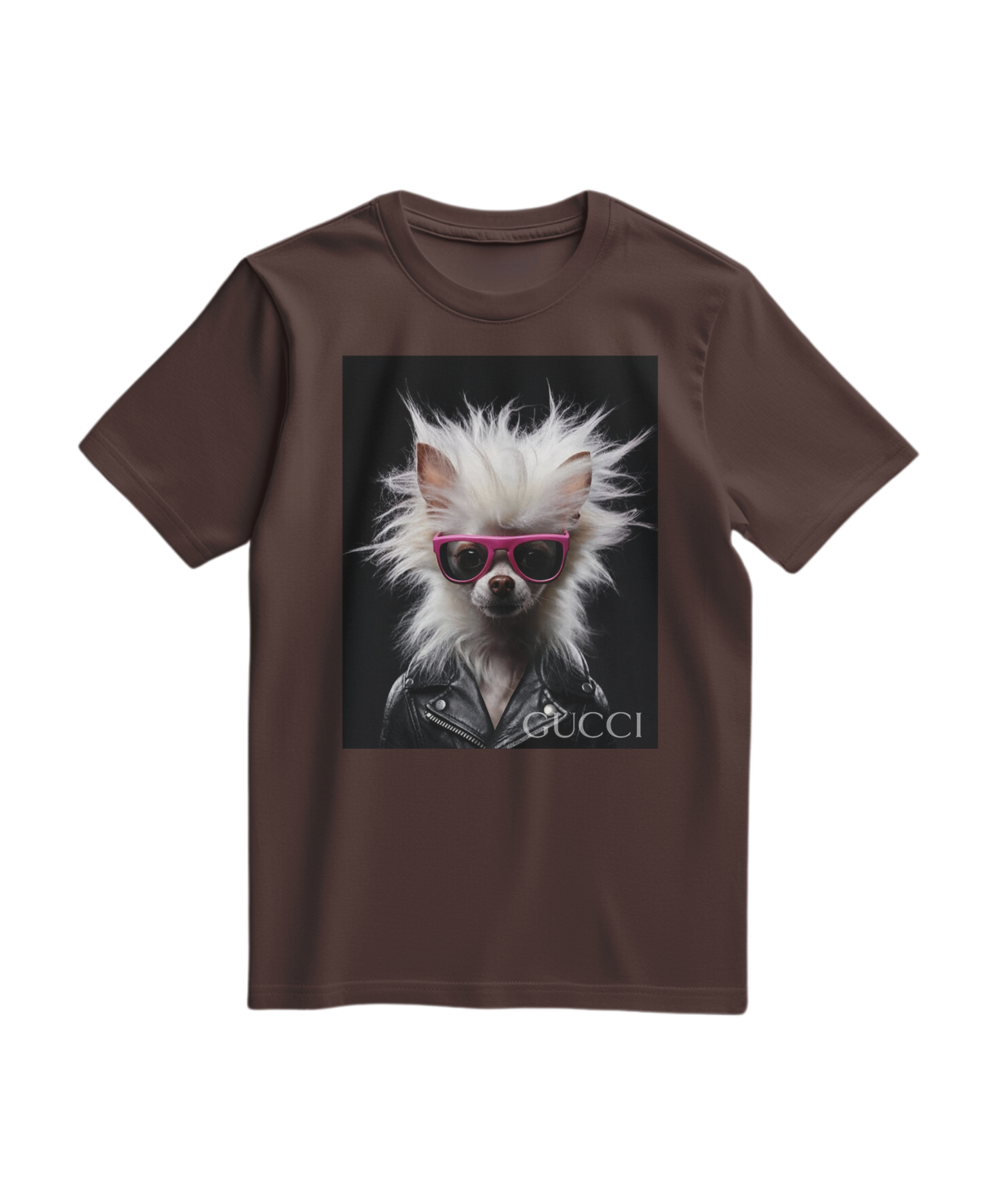 Camalestore T-shirt Rebel Fur marrom com estampa gráfica, tecido confortável e corte casual em close na imagem.