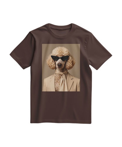 Camalestore camiseta Poodle Tailor marrom, confortável, com estampa de poodle, vista frontal, tecido macio.