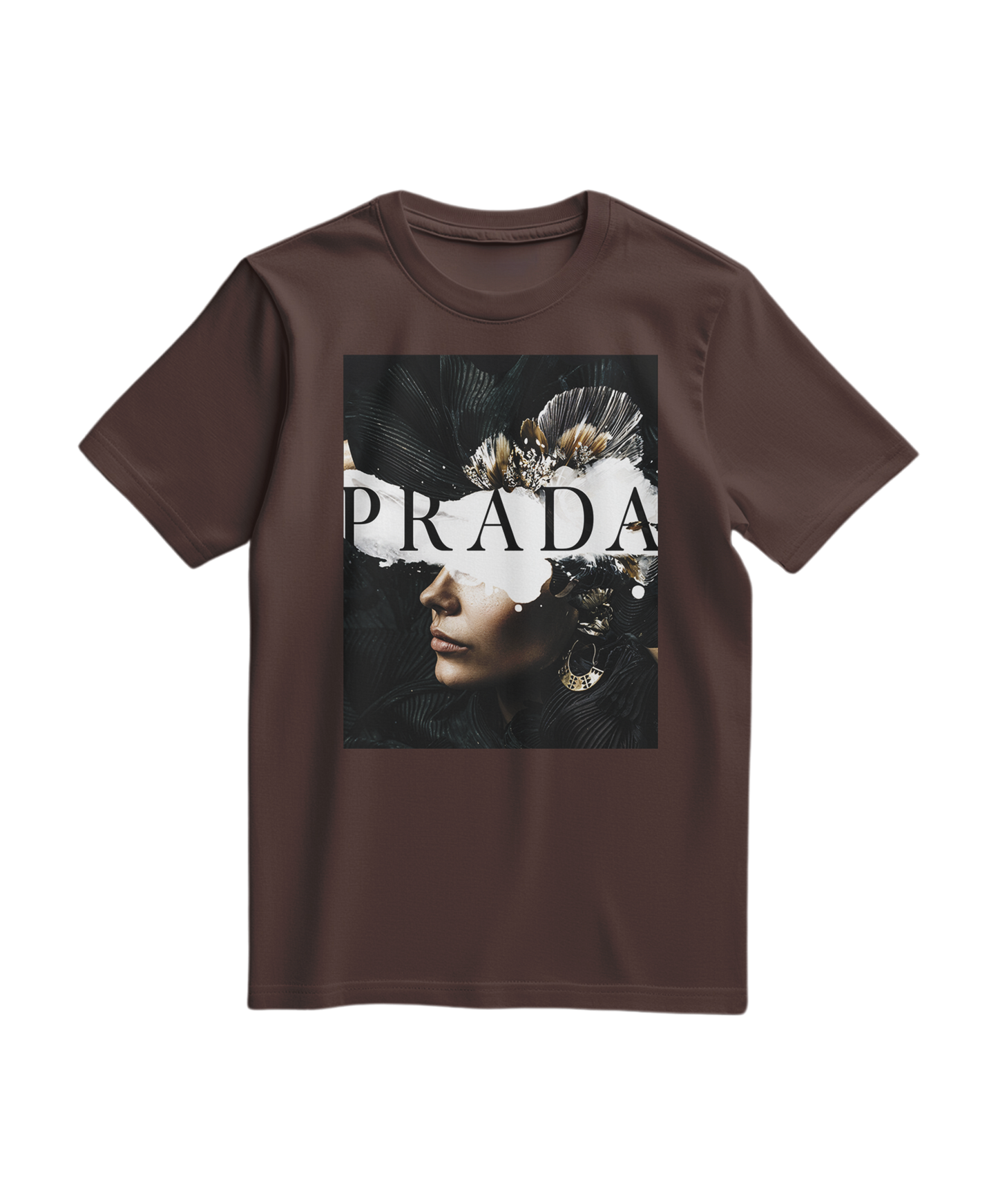 Camalestore T-shirt Shadow Muse marrom com design estilizado, tecido confortável, vista frontal com detalhes de impressão artística.
