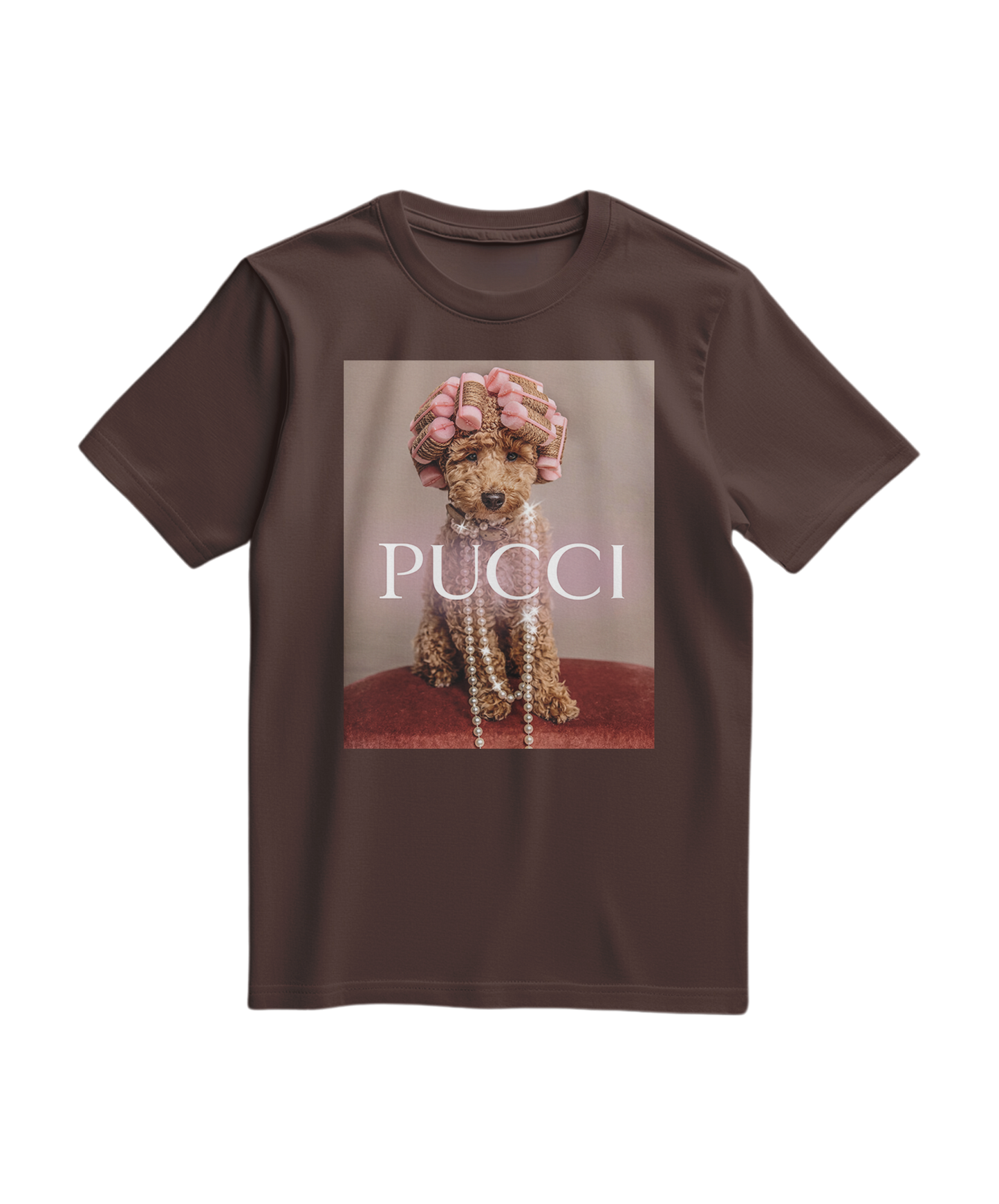 Camalestore T-shirt Poo Glam marrom com estampa divertida, manga curta e tecido confortável, para uso casual.