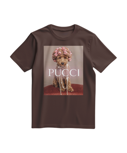 Camalestore T-shirt Poo Glam marrom com estampa divertida, manga curta e tecido confortável, para uso casual.