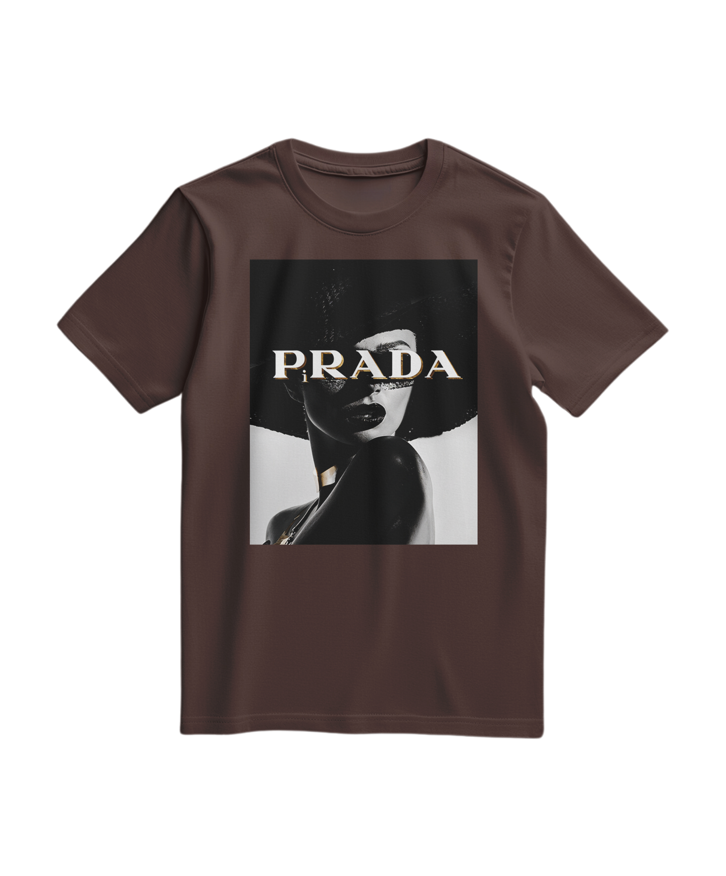 Camiseta Shadow Couture Muse da Camalestore, em tom castanho, com design moderno e detalhes visíveis na imagem.