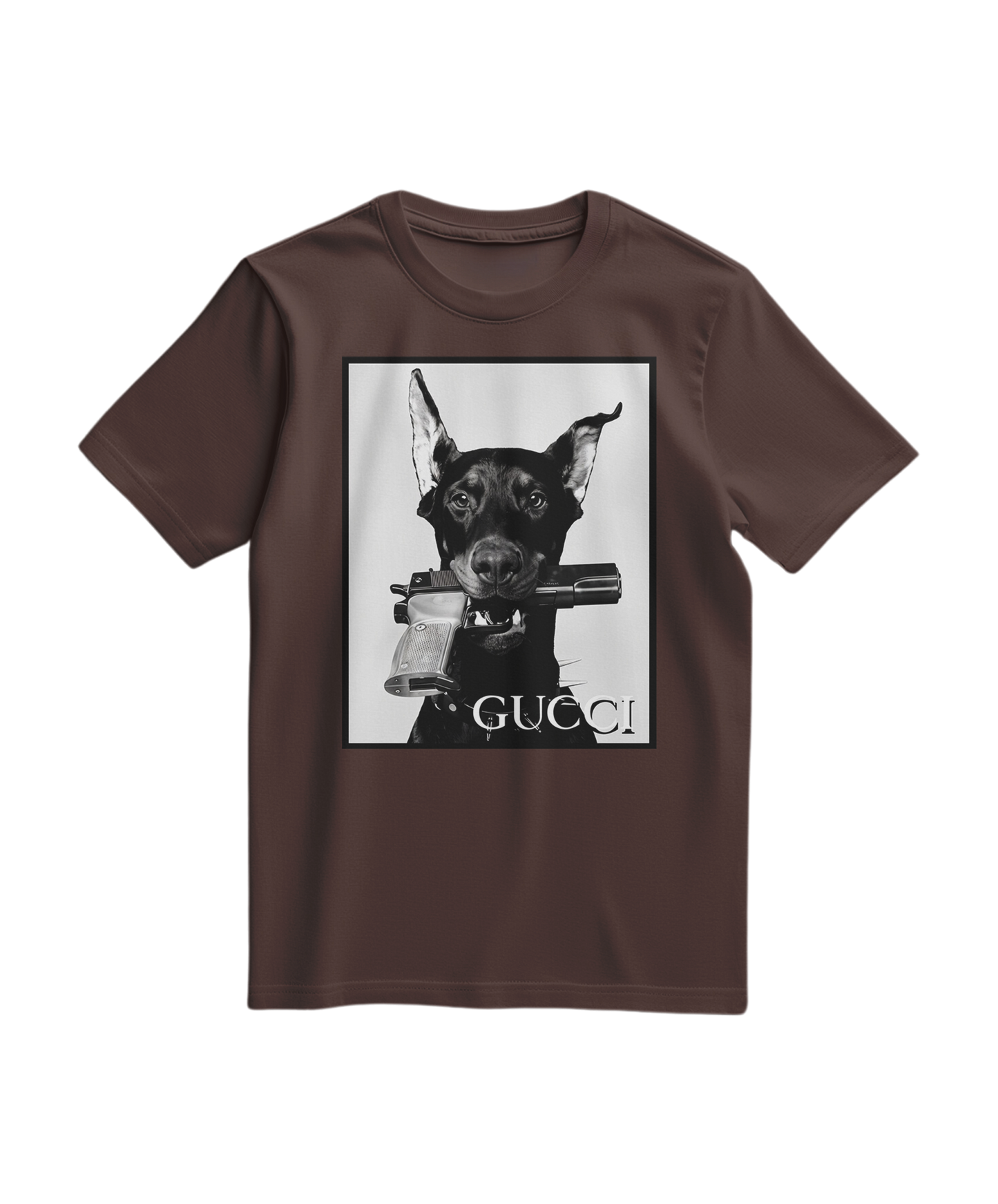 Camiseta t-shirt Dog Amunition da Camalestore, em cor castanho, com estampa de cachorro, vista frontal em tecido confortável.
