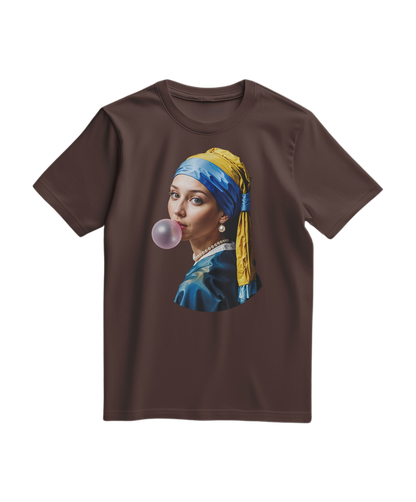 Camalestore T-shirt Pearl Bubble em tom castanho, com design confortável e detalhes suaves, vista frontal.