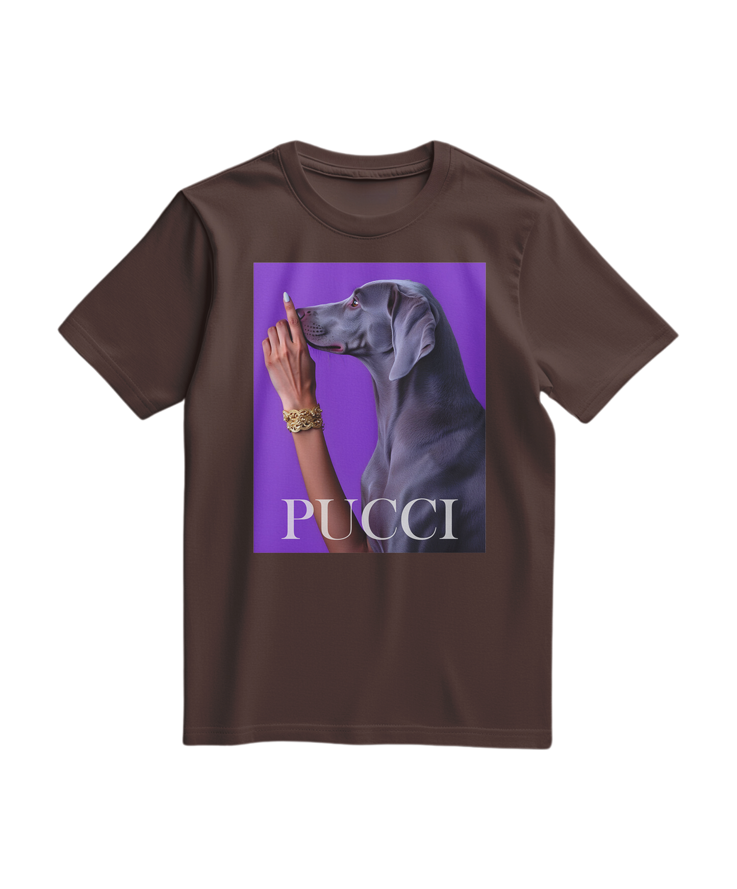 Camalestore T-shirt Pucci Violet em tom castanho com estampa colorida, tecido macio e ajuste confortável.