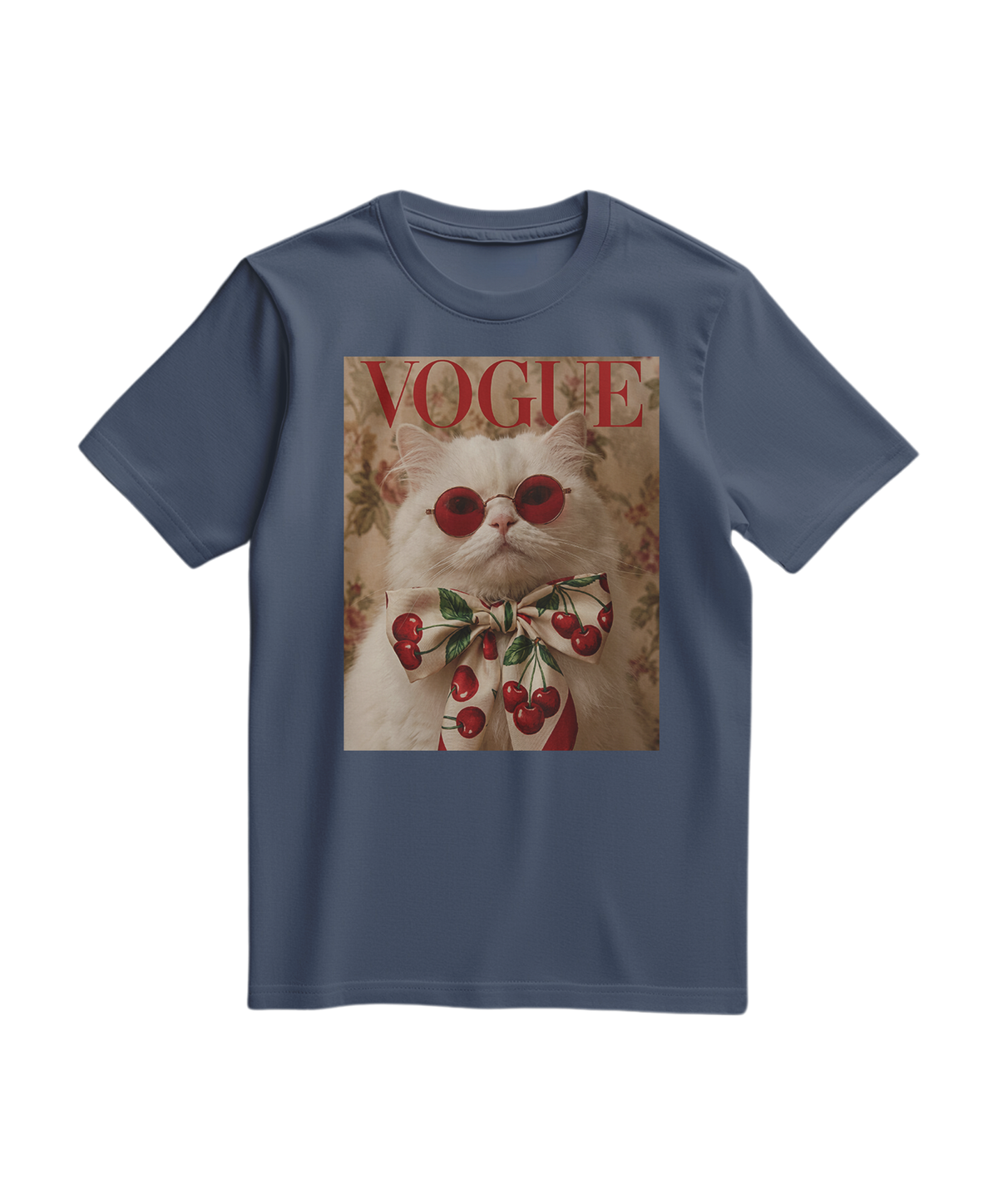 Camiseta T-shirt Velvet Cherry da Camalestore em azul profundo, com estampa de cereja e tecido de veludo, vista frontal.