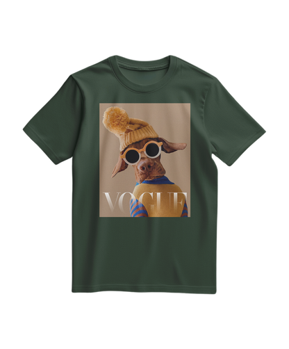 Camiseta Crimson Aviator da Camalestore, T-shirt verde floresta com design de aviador, vista frontal sobre fundo branco