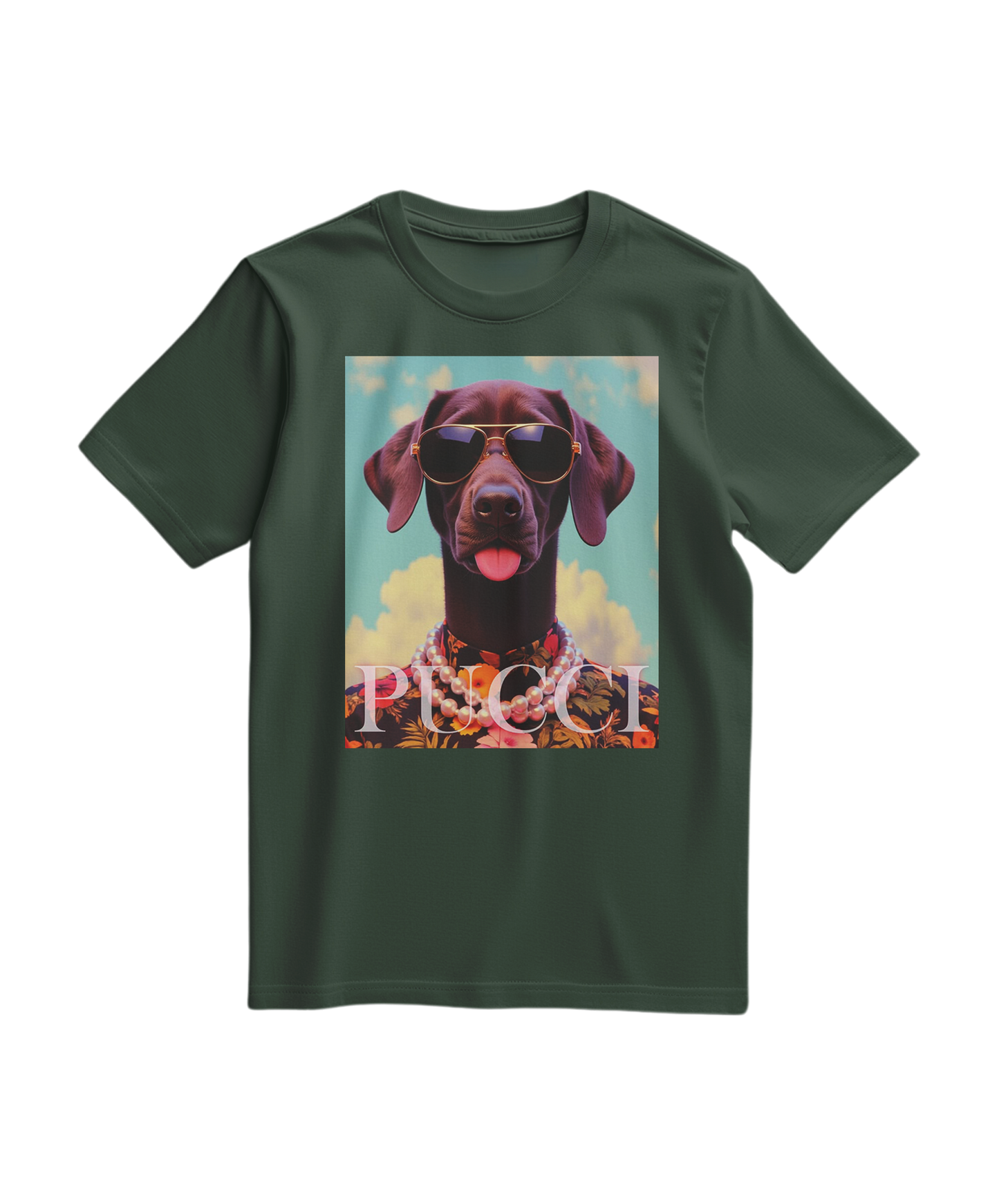 T-shirt Tropical Pooch verde floresta da Camalestore com estampa de cão tropical e design casual.