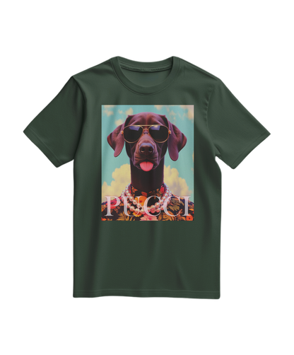 T-shirt Tropical Pooch verde floresta da Camalestore com estampa de cão tropical e design casual.