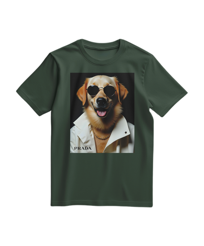 Camiseta verde floresta Golden Style da Camalestore, exibe design casual de manga curta e tecido confortável.