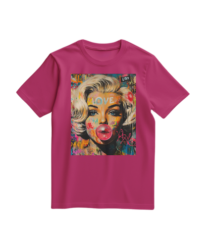 Camiseta Marilyn Pop Rebel da Camalestore em cor fúcsia, com estampa de pop art e estilo casual.