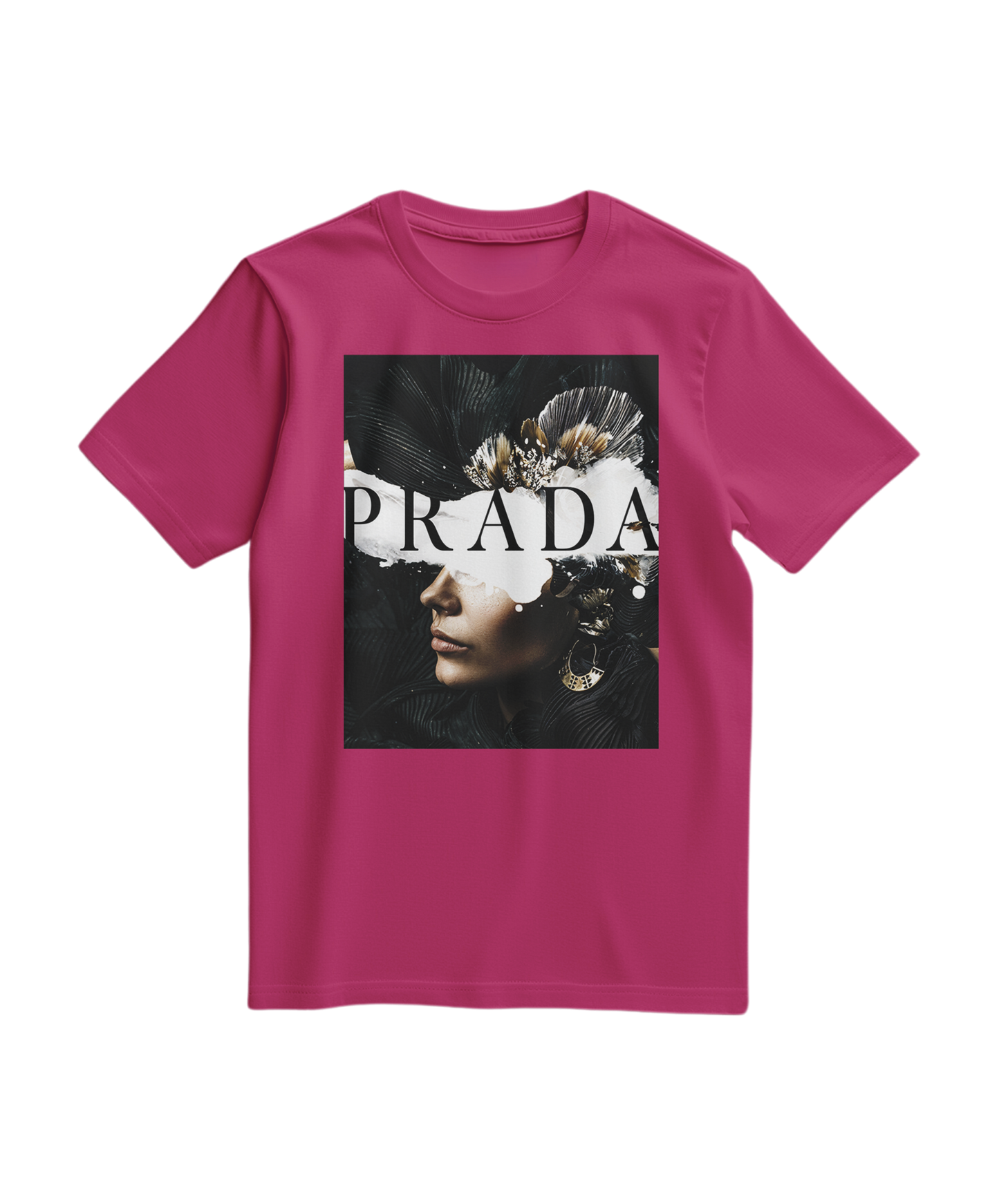Camalestore T-shirt Shadow Muse fucsia com estampa desenhada, manga curta e tecido confortável.
