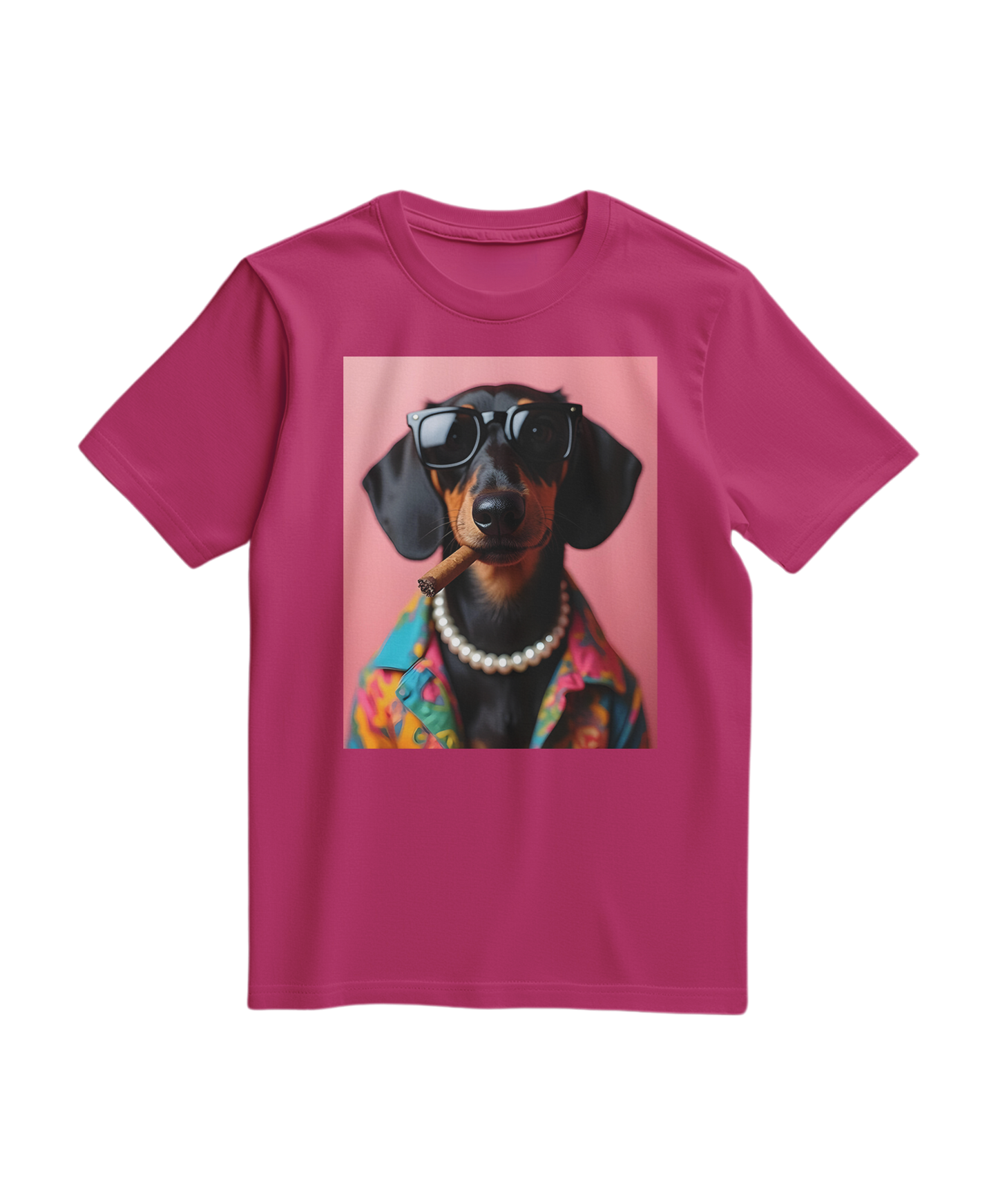 Camiseta Smoking Dachshund da Camalestore em cor fúcsia, mostrando o desenho de um cachorro dachshund com cigarro na boca.