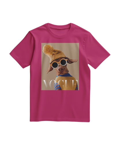 Camalestore T-shirt Crimson Aviator de cor fuscia, estilo casual, com design de aviador na frente, tecido confortável e de alta qualidade.