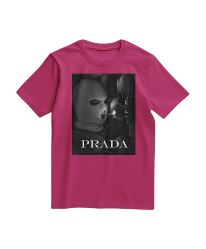 Camiseta Urban Rebel da Camalestore em fuscia com design moderno, vista de frente, tecido confortável, para estilo casual.