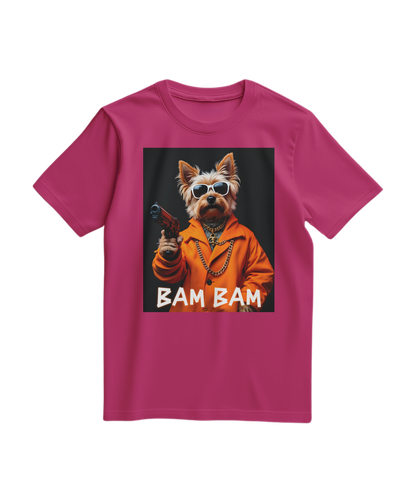 Camiseta Bam Bam Gangster da Camalestore em Fúcsia, mostrando o design na frente e detalhes da gola e mangas.