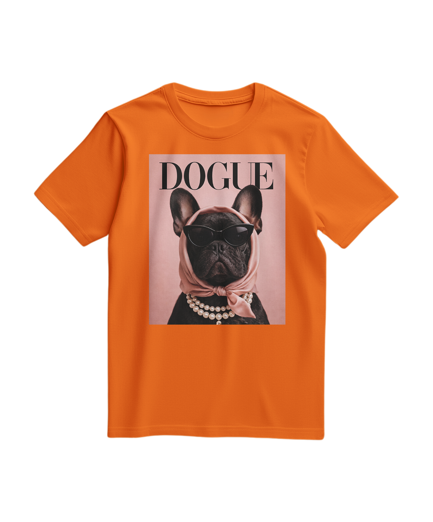 Camiseta laranja The Frenchie Muse da Camalestore, com estampa de um buldogue francês, vista frontal sobre fundo branco.