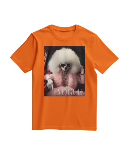 Camiseta Poodle Glam da Camalestore, camiseta laranja com estampa de poodle estilizado, tecido confortável e design moderno