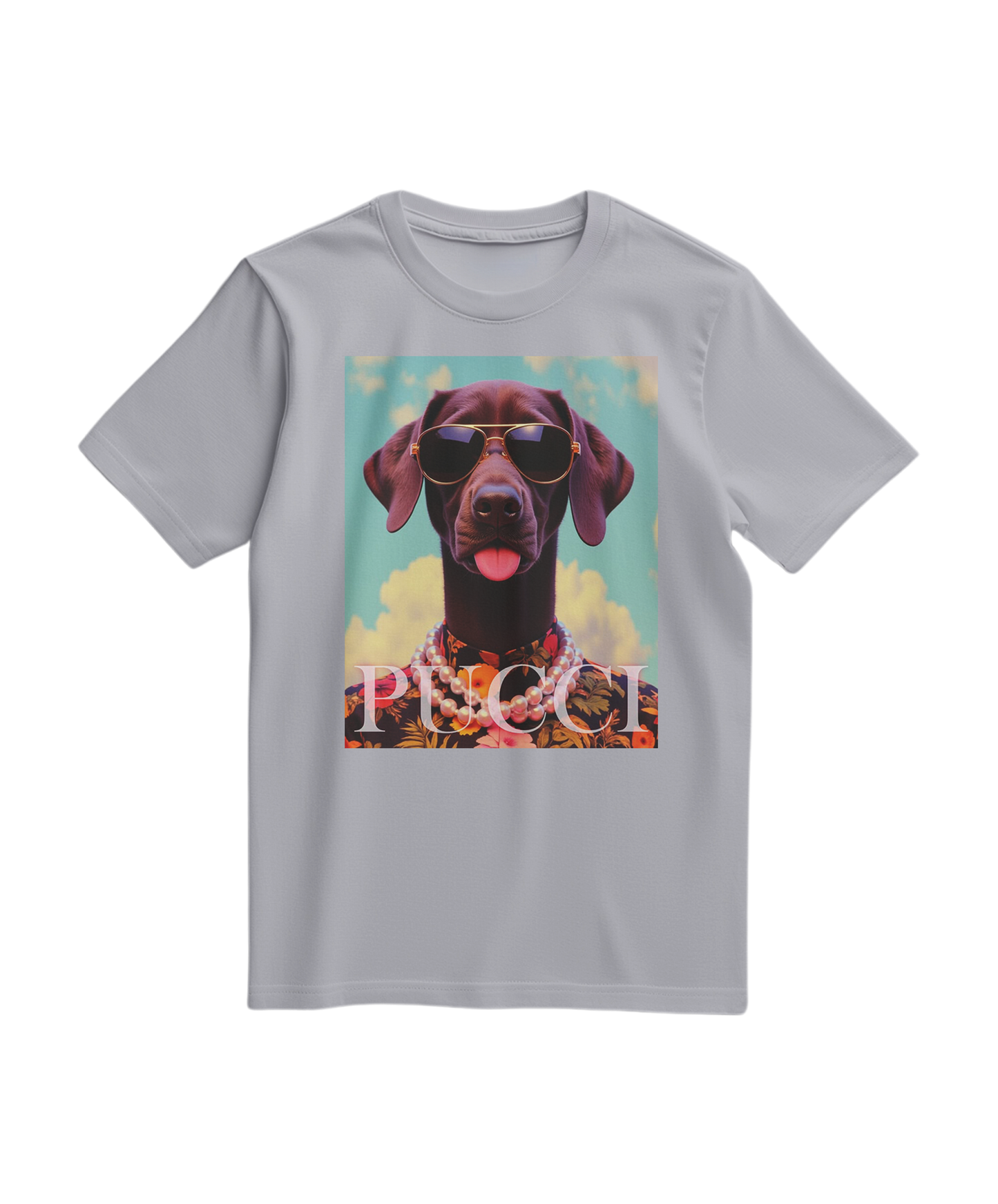 T-shirt cinza com estampa tropical de cão, da marca Camalestore, com design colorido e estilo casual.