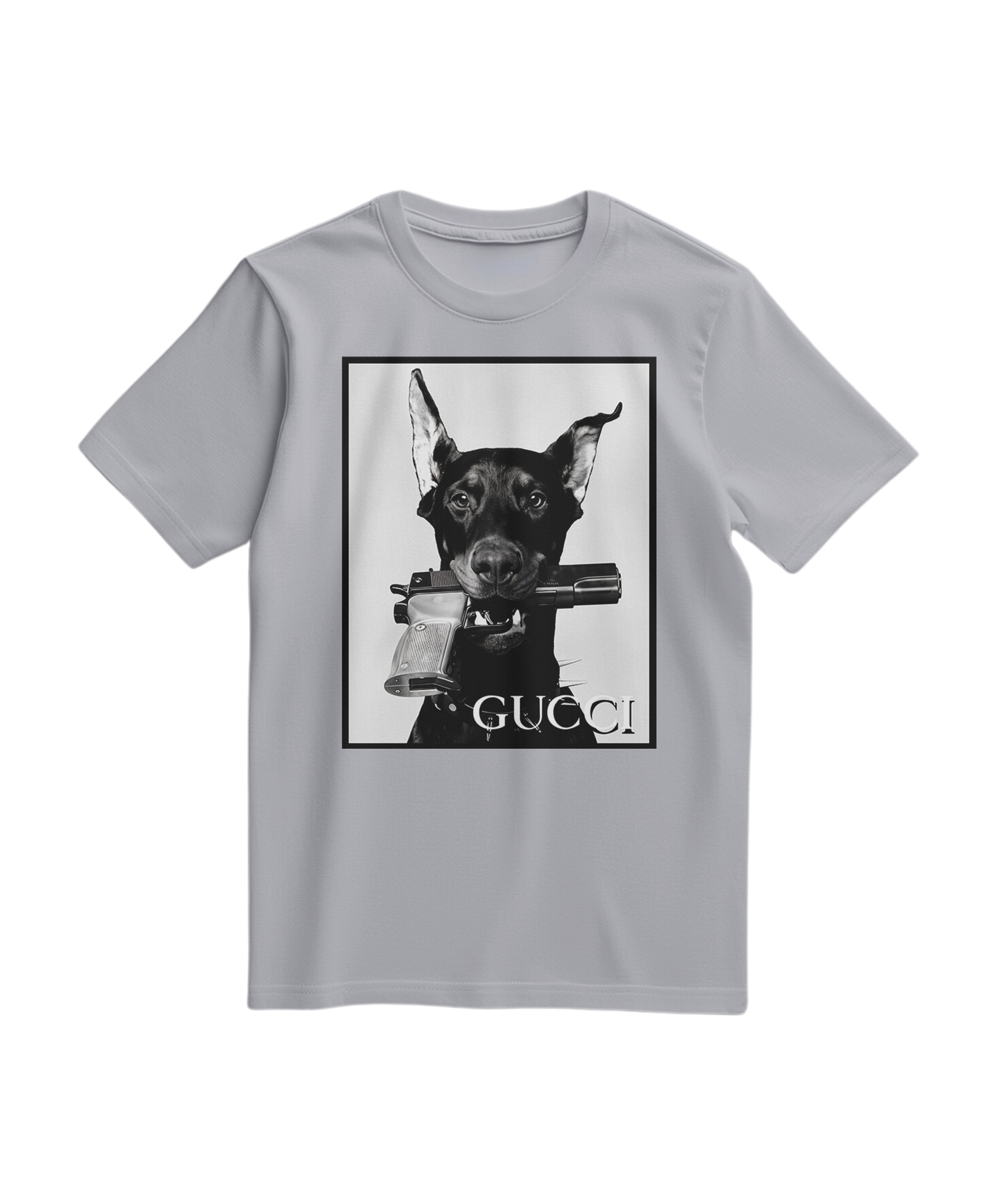 Camiseta cinza estilo Oxford com estampa de cachorro Amunition, feita pela Camalestore, vista frontal em close-up