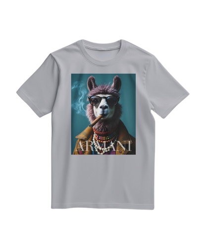 T-shirt cinza da Camalestore com estampa de lhama Dapper, modelo casual de manga curta e tecido confortável.