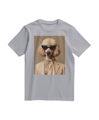 Camiseta Cinza Poodle Tailor da Camalestore, T-shirt de algodão com estampa de poodle e detalhes elegantes.