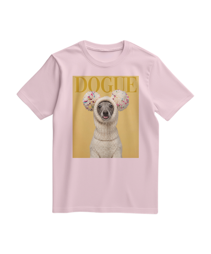 Camiseta Dogue Balaclava da Camalestore em rosa claro, camiseta de algodão com estampa moderna, vista frontal na imagem