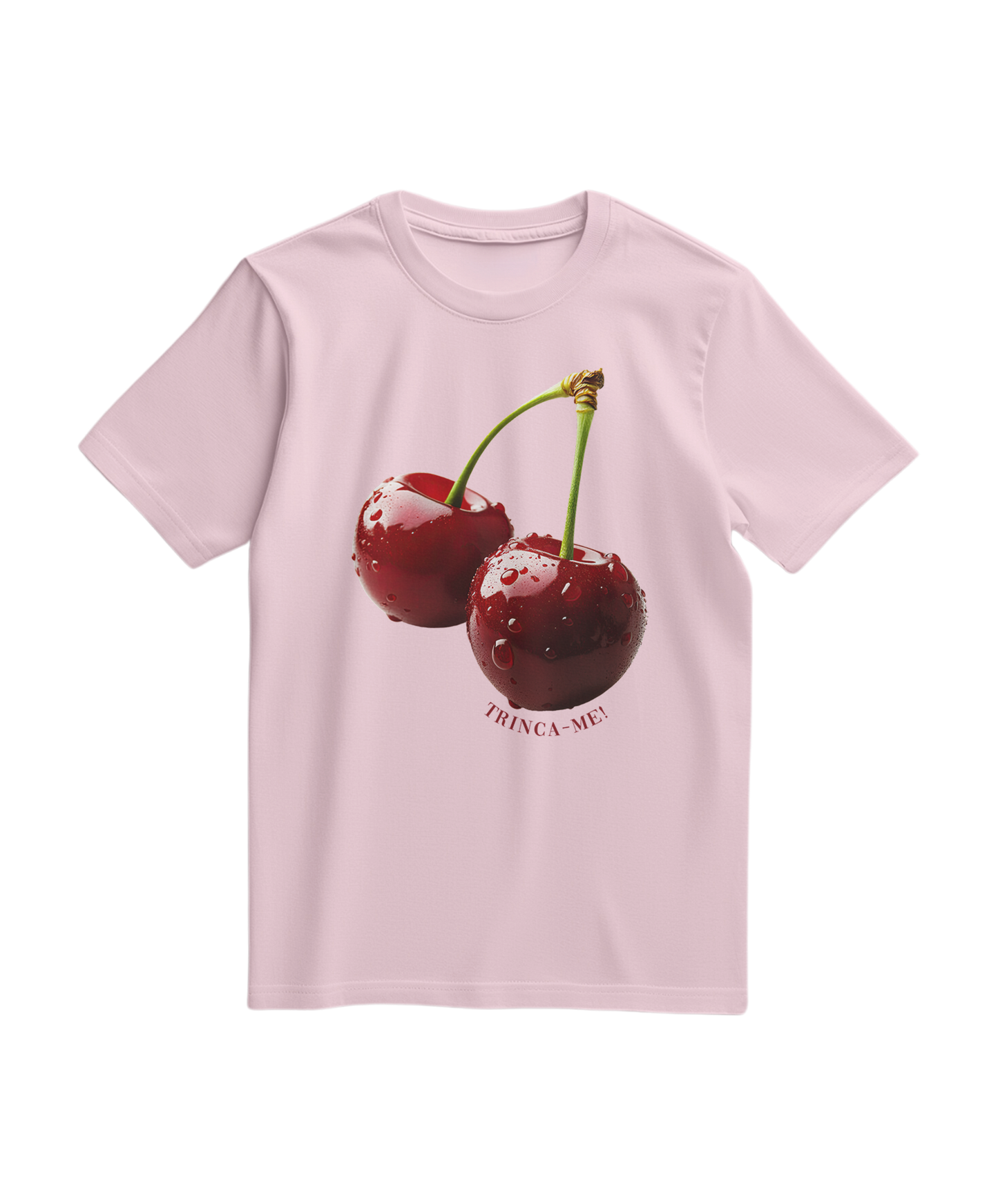 Camiseta rosa claro Cherry Bite Me da Camalestore, com estampa de cereja mordida, vista frontal na imagem.