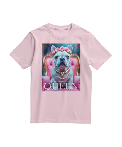 Camiseta rosa claro Frenchie Queen da Camalestore, com estampa de cachorro French Bulldog e detalhes femininos.