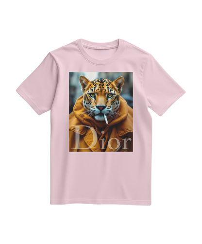 Camiseta Jaguar Raw da Camalestore em cor rosa pálido, com estampa de jaguar na frente, modelo casual de manga curta.