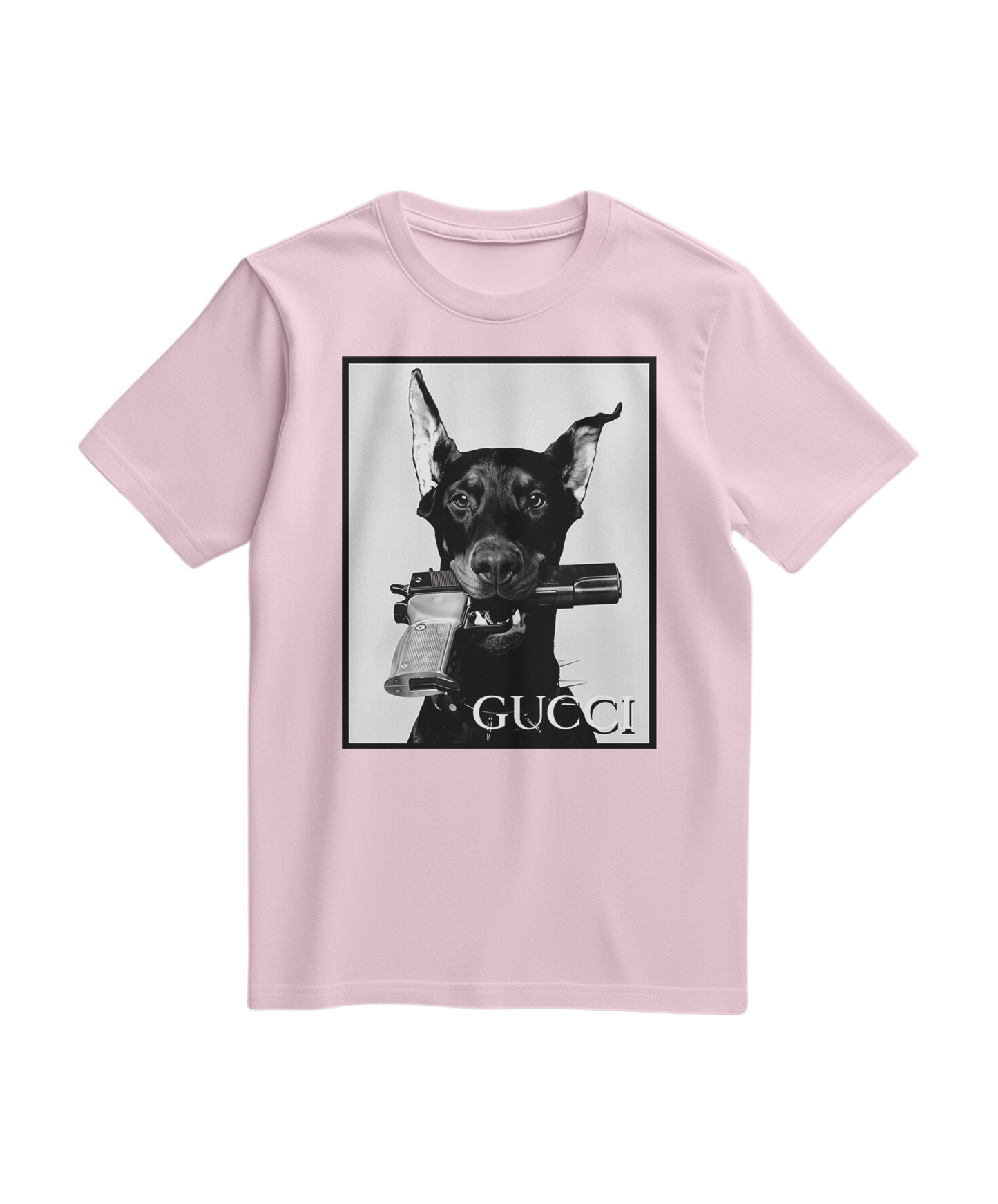 Camiseta cor rosa claro com estampa de cachorro da marca Camalestore, T-shirt Dog Amunition, vista frontal.