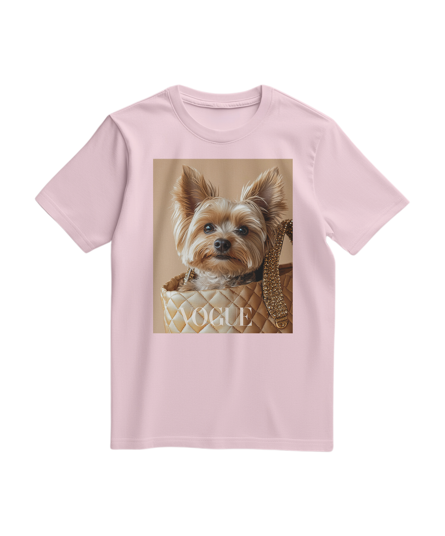 Camiseta rosa claro Yorkie Muse da Camalestore, com estampa de um cão Yorkie na frente, vestida casualmente.