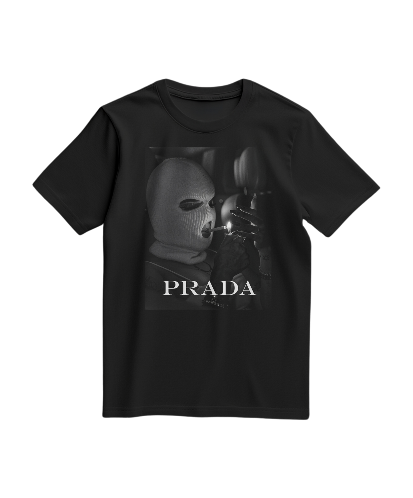 Camiseta preta Urban Rebel da Camalestore, com design moderno e estilo urbano, exibida em fundo neutro.