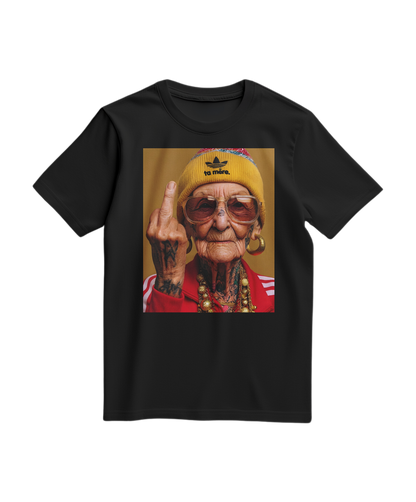 Camalestore T-shirt preto com estampa casual, confortável e de manga curta, ideal para uso diário.