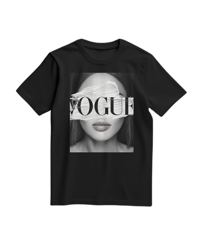 Camiseta preta V Eyes da Camalestore com estampa de olhos na parte frontal, tecido confortável e estilo casual.