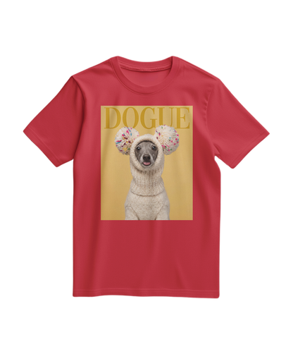 Camiseta vermelha Dogue Balaclava da Camalestore, estilo casual com estampa moderna, vista de frente.